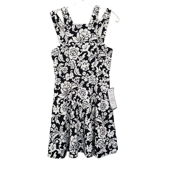 B. Darling Dresses & Skirts - NWT B. Darling Black and White Floral Strappy Dress